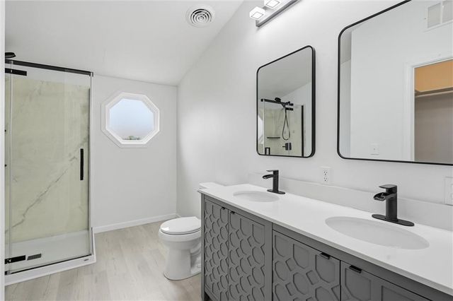 352 SE 75th Road, Warrensburg, MO 64093