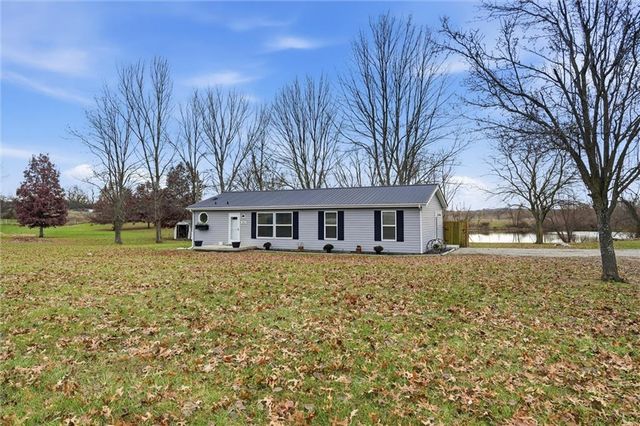 352 SE 75th Road, Warrensburg, MO 64093