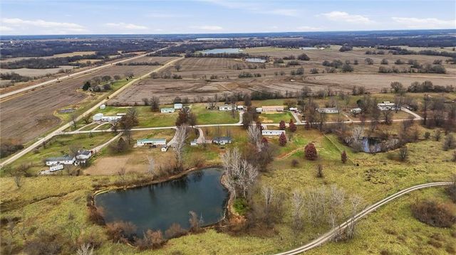 352 SE 75th Road, Warrensburg, MO 64093