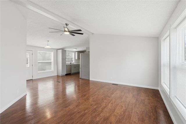 352 SE 75th Road, Warrensburg, MO 64093