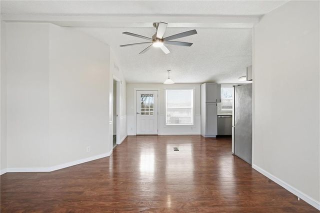 352 SE 75th Road, Warrensburg, MO 64093