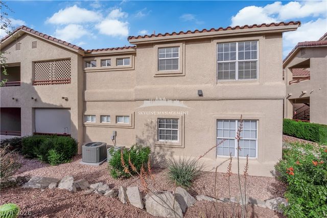 520 Arrowhead Trail 422, Henderson, NV 89015