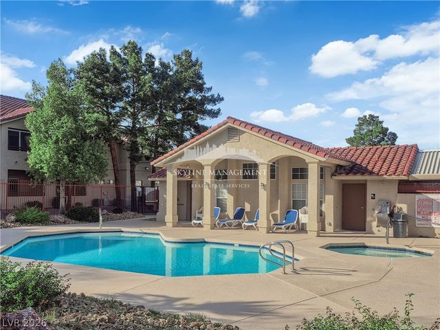 520 Arrowhead Trail 422, Henderson, NV 89015