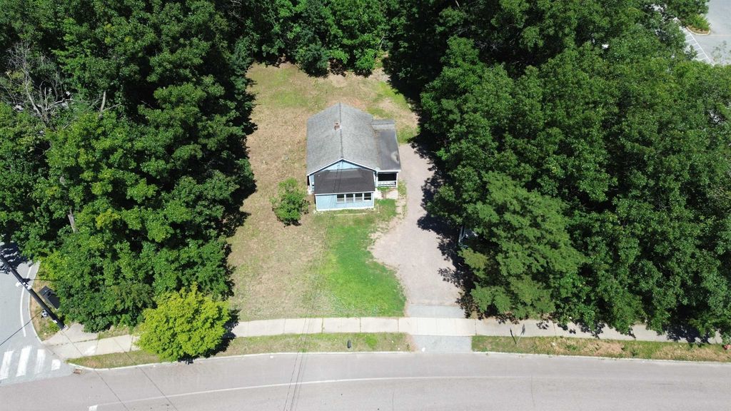 41 Kellogg Road, Essex, VT 05452