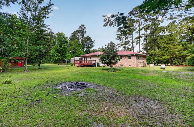 1105 County Line Road, Cross, SC 29436