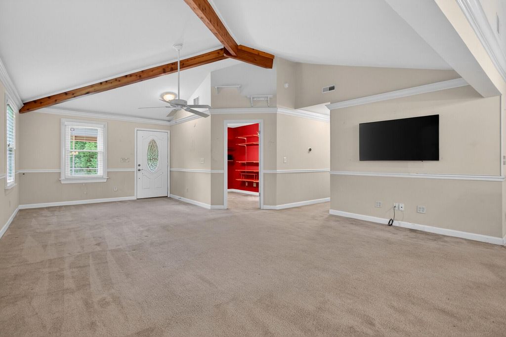 Image 7 of property listing at 1105 County Line Road, Cross, SC 29436