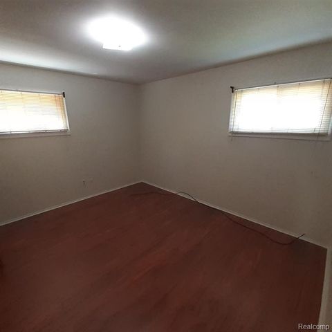 4938 Roosevelt Boulevard, Dearborn Heights, MI 48125