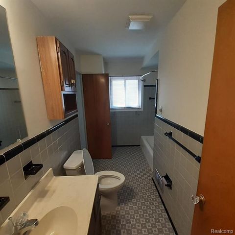4938 Roosevelt Boulevard, Dearborn Heights, MI 48125