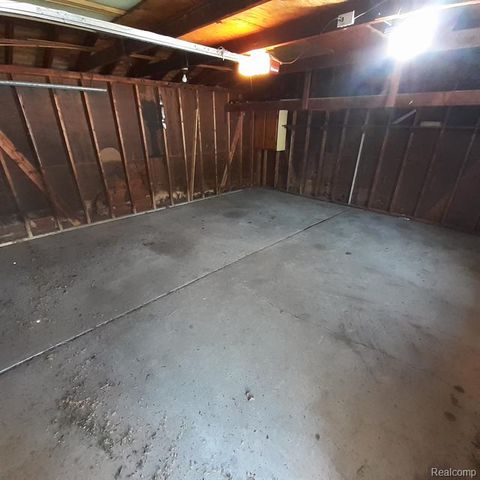 4938 Roosevelt Boulevard, Dearborn Heights, MI 48125