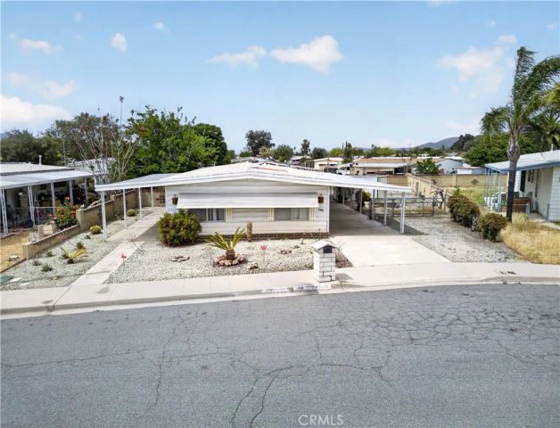 143 Palomar, San Jacinto, CA 92582