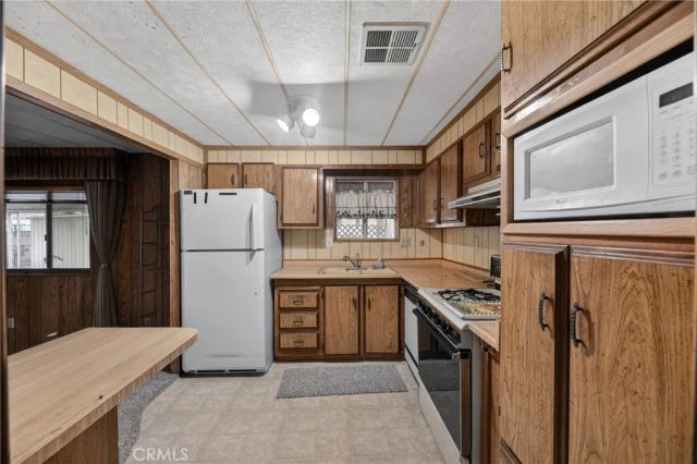 143 Palomar, San Jacinto, CA 92582