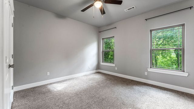 1070 Nemett Circle, Pea Ridge, AR 72751
