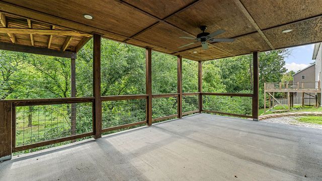 1070 Nemett Circle, Pea Ridge, AR 72751