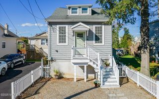 8 Central Avenue, Port Monmouth, NJ 07758