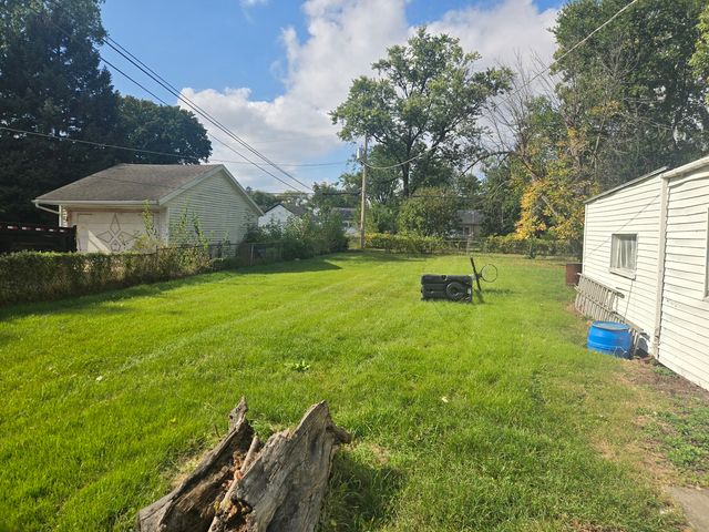 2038 Ruby Street, Melrose Park, IL 60164
