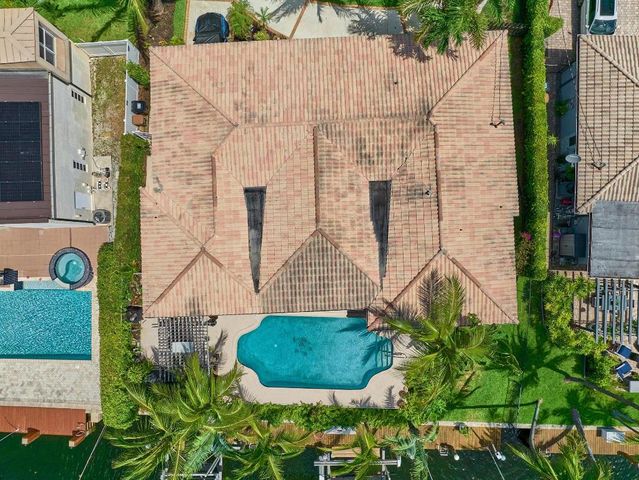 2810 NE 48th Court, Lighthouse Point, FL 33064