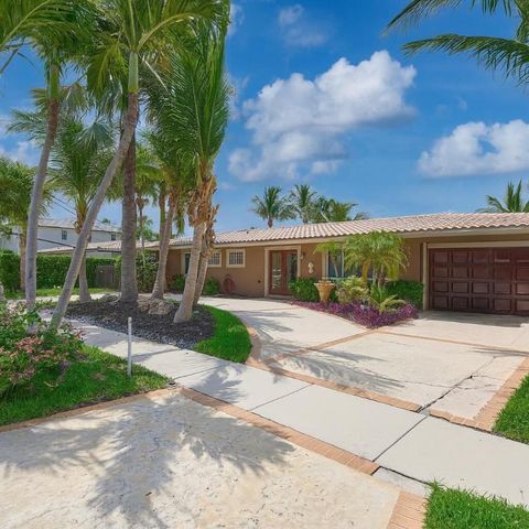 2810 NE 48th Court, Lighthouse Point, FL 33064