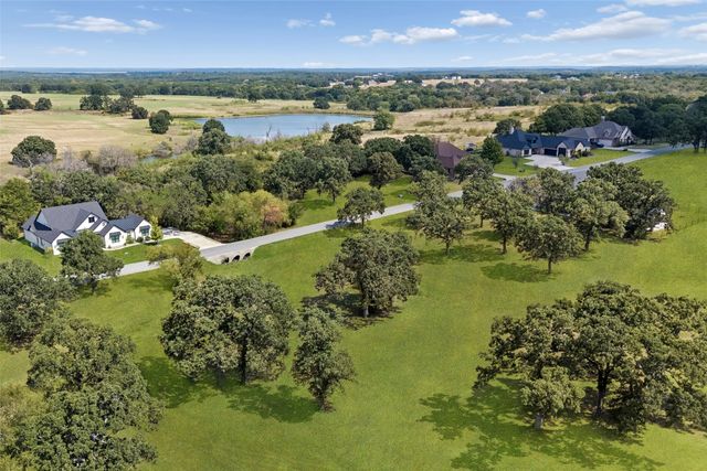 32 Pronghorn Drive, Gordonville, TX 76245