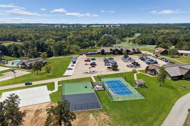 32 Pronghorn Drive, Gordonville, TX 76245