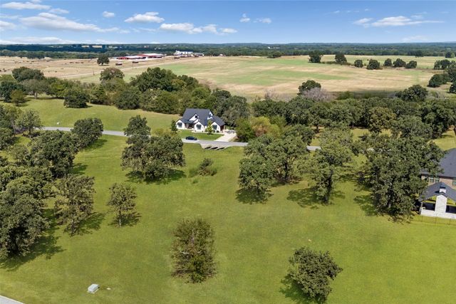 32 Pronghorn Drive, Gordonville, TX 76245