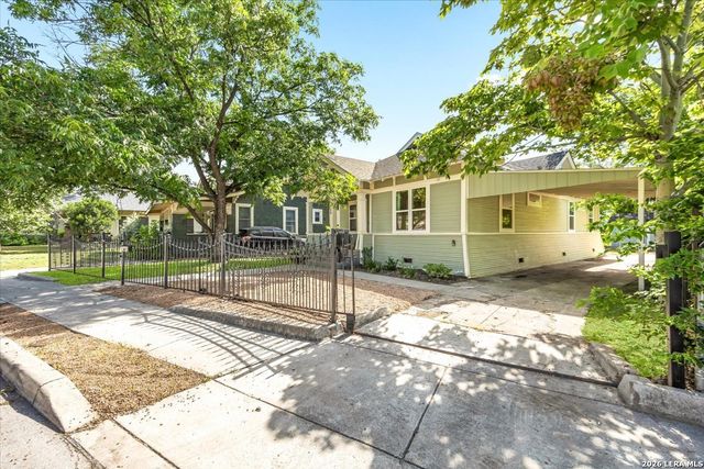 524 Hunstock Ave, San Antonio, TX 78210
