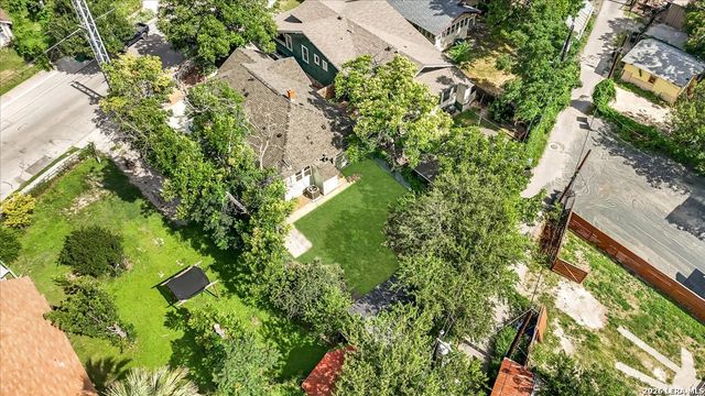 524 Hunstock Ave, San Antonio, TX 78210
