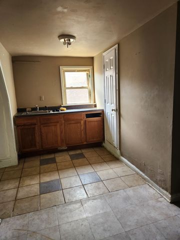 10305 S Avenue J, Chicago, IL 60617