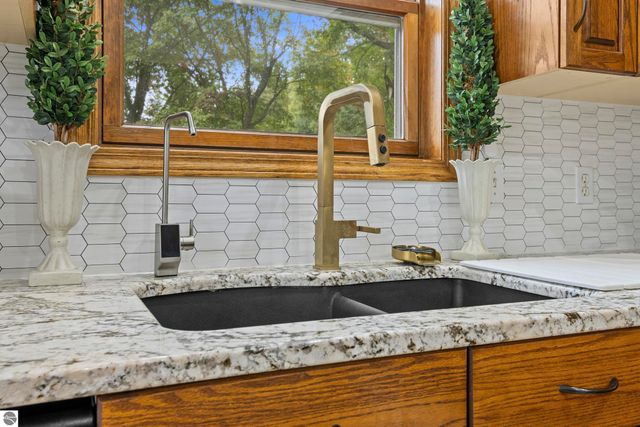 2410 E Lake Mitchell Drive, Cadillac, MI 49601