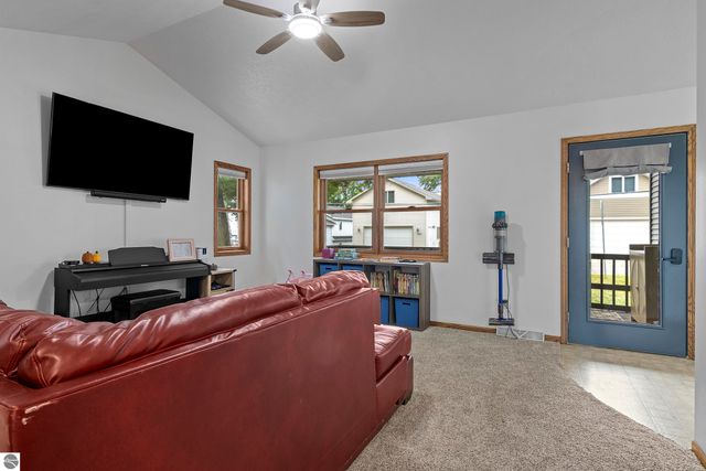 2410 E Lake Mitchell Drive, Cadillac, MI 49601