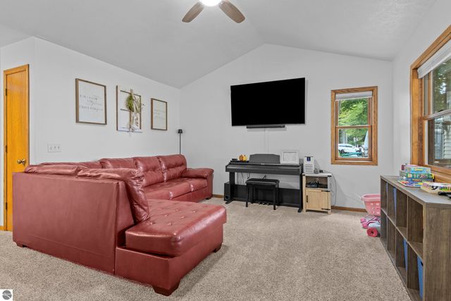 2410 E Lake Mitchell Drive, Cadillac, MI 49601