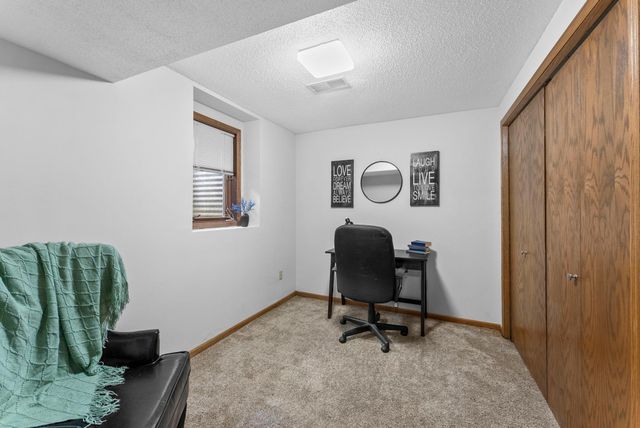 33103 Flanders Street NE, Cambridge, MN 55008