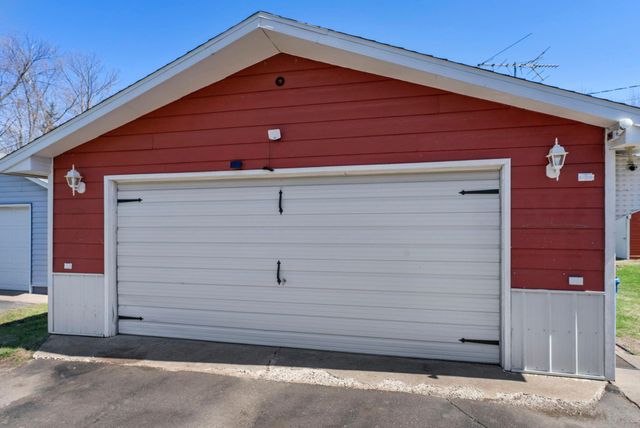 33103 Flanders Street NE, Cambridge, MN 55008