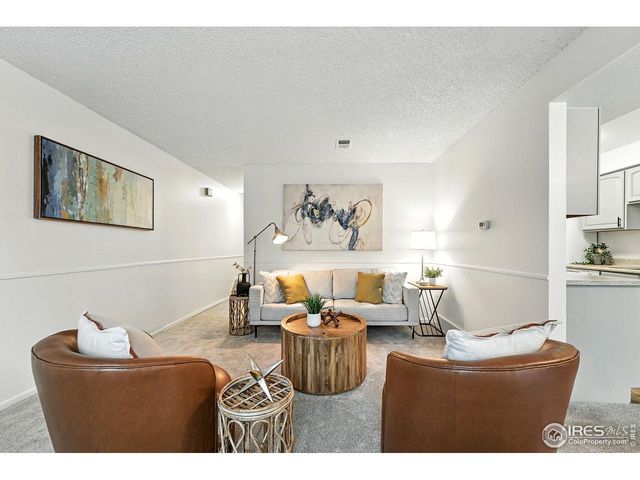 9857 Lane St, Thornton, CO 80260