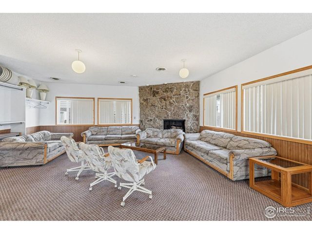 9857 Lane St, Thornton, CO 80260