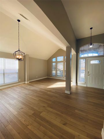 6804 Braeview Drive, Fort Worth, TX 76137