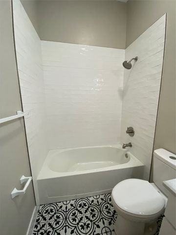 6804 Braeview Drive, Fort Worth, TX 76137