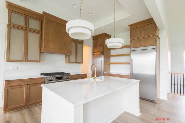 405 NW Woodmoor Drive, Waukee, IA 50263