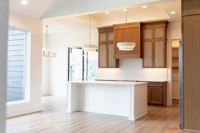 405 NW Woodmoor Drive, Waukee, IA 50263