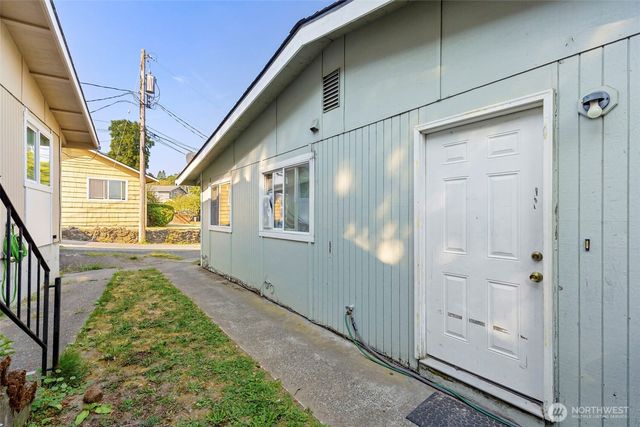 2727 Hefner, Bremerton, WA 98310