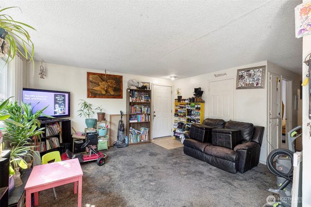 2727 Hefner, Bremerton, WA 98310