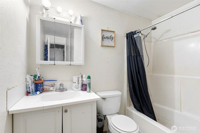 2727 Hefner, Bremerton, WA 98310