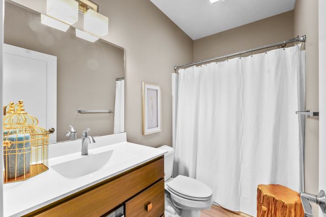 3901 Freedom Boulevard, Champaign, IL 61822