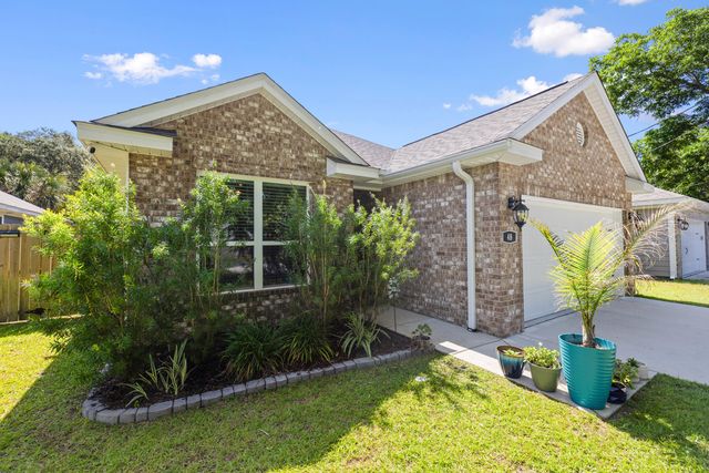 4 8Th Street UNIT B, Shalimar, FL 32579