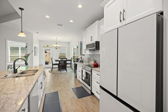 4 8Th Street UNIT B, Shalimar, FL 32579