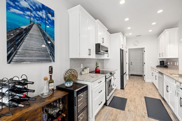4 8Th Street UNIT B, Shalimar, FL 32579