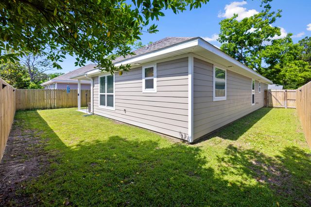 4 8Th Street UNIT B, Shalimar, FL 32579