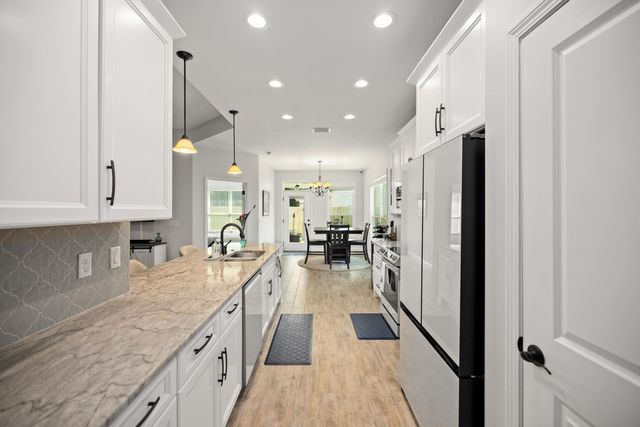 4 8Th Street UNIT B, Shalimar, FL 32579