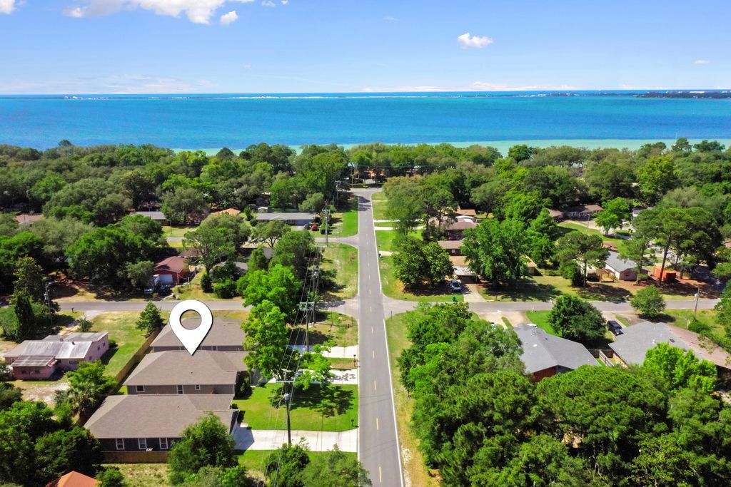 4 8Th Street UNIT B, Shalimar, FL 32579