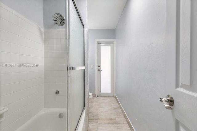 1211 NW 179th St, Miami Gardens, FL 33169