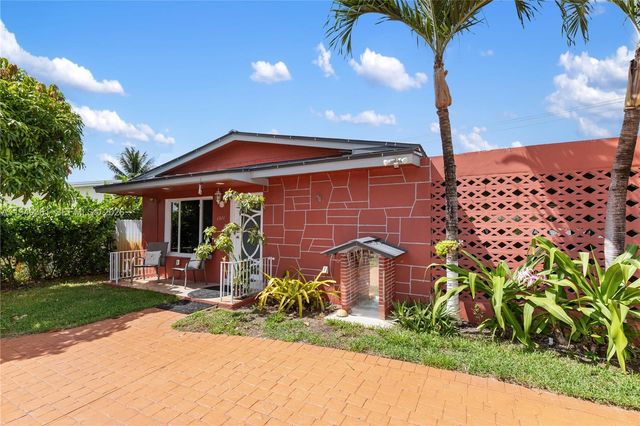 1211 NW 179th St, Miami Gardens, FL 33169